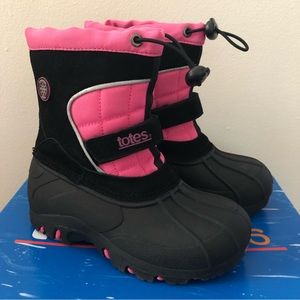 Toddler size 11 Totes Winter boot